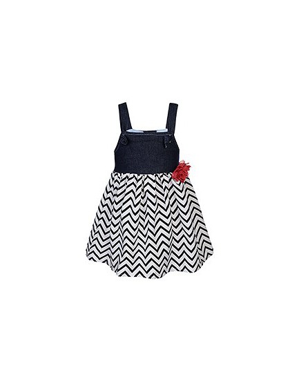 Black-white sleeveless frock