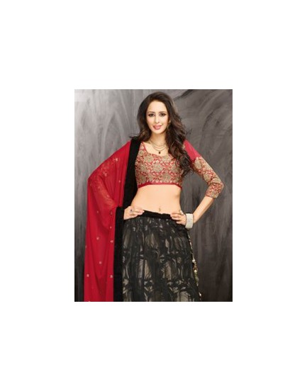black and maroon bridal saree