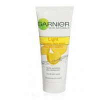 Garnier Face Wash Light (Pure Lemon Extract & Micro Beads)